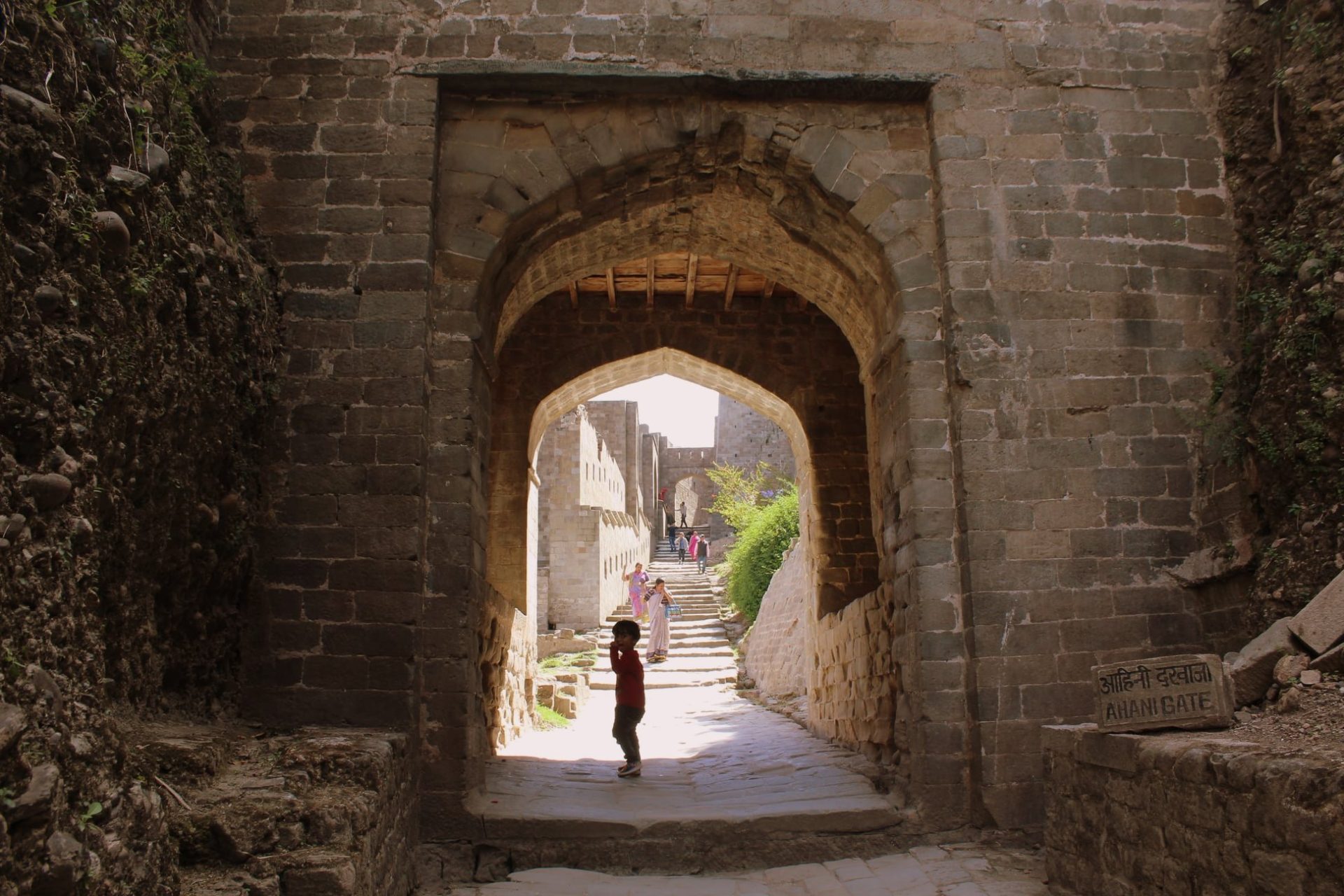 Travel Guide To The Largest Fort In Himalayas Kangra Fort In Himachal